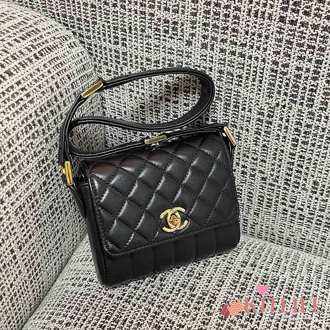 Kitlife Chanel Vintage Mini Shoulder Bag 14x5x12cm - 1