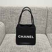 Kitlife Chanel Vintage Camellia Letter Reversible Tote Bag Black 24x25x12cm - 1