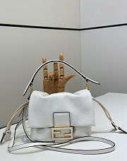 Kitlife Fendi Mamma Baguette Small Bag White 16x10x13cm  - 1