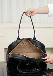 Kitlife Chanel Large Bowling Bag Black Calfskin and Gold-Plated Metal AS6211 19x35.5x12.5cm - 2