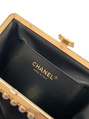 Kitlife Chanel Black Pearlescent Lambskin, Artificial Pearls & Gold-colored Metal Clutch AS5912 10x20x7cm - 4