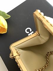 Kitlife Chanel Gold Pearlescent Lambskin, Artificial Pearls & Gold-colored Metal Clutch AS5912 10x20x7cm - 2