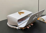 Kitlife Louis Vuitton Twist Bag White M11724 15x9x19cm  - 4