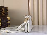 Kitlife Louis Vuittin Pochette Liv Bag Milky White/Peach M27741 24.5x13.5x6.5cm - 3