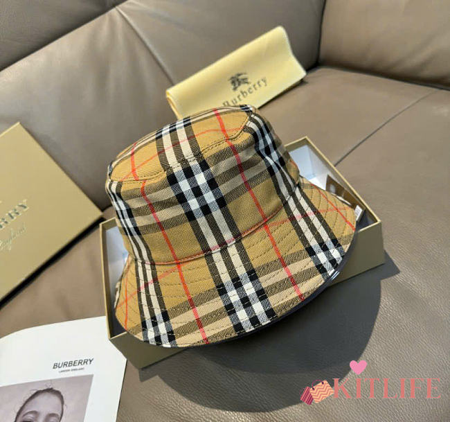 Kitlife Burberry Classic Bucket Hat - 1