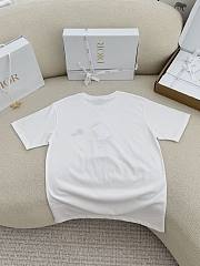 Kitlife Dior T-shirt White With Dior Clover Embroidery  - 3