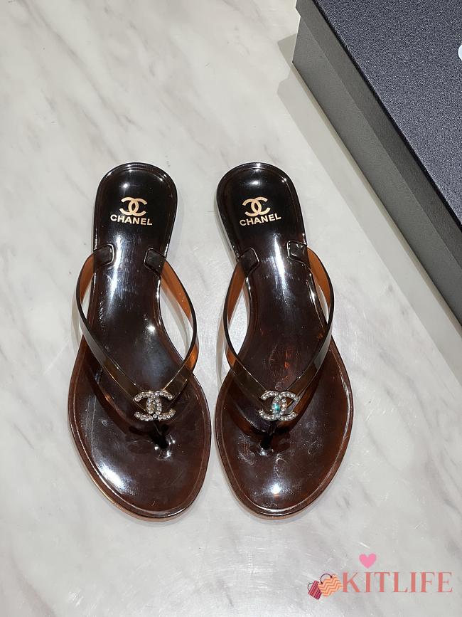 Kitlife Chanel Diamond Jelly Beach Flip-Flops Dark Brown - 1
