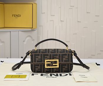 Kitlife Fendi Monogram Mini Baguette Phone Bag 4402 19x3cm