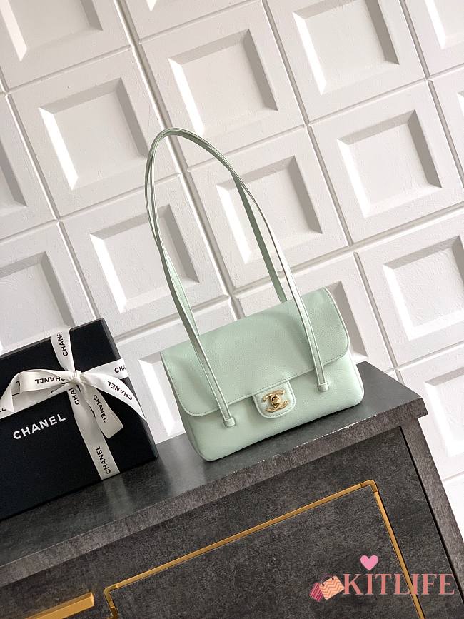 Kitlife Chanel 26P Flap Bag Light Green Grained Shiny Calfskin AS6130 15x22x7cm  - 1