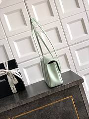 Kitlife Chanel 26P Flap Bag Light Green Grained Shiny Calfskin AS6130 15x22x7cm  - 2