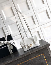Kitlife Chanel 26P Flap Mini Bag White Grained Shiny Calfskin A5807 11.5×17x5cm  - 1