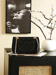 Kitlife Chanel Vintage Chain Bag Suede Black 14x22x10cm - 4