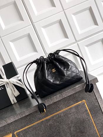 Kitlife Chanel Clutch With Black Leather Strap Black Lambskin 17x22x8cm
