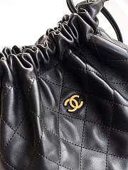 Kitlife Chanel Clutch With Black Leather Strap Black Lambskin 17x22x8cm - 3