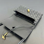 Kitlife Bottega Veneta Andiamo Pouch on Strap Black 836940 19x13x2cm - 5