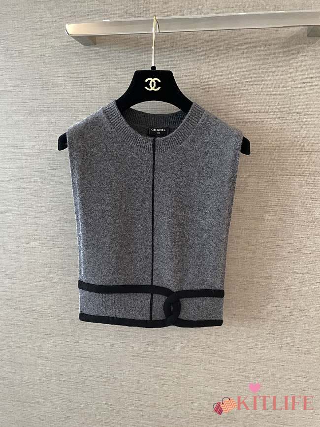Kitlife Chanel Contrast Trim Knit Vest - 1