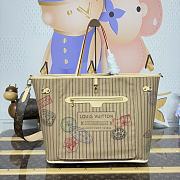 Kitlife Louis Vuitton Neverfull Bandoulière Inside Out GM Bag Brown & Beige M11948 39x32x19cm - 1