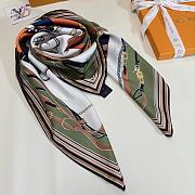 Kitlife Louis Vuitton Treasure Framed Vintage Silk Scarf White & Green 90x90cm - 4