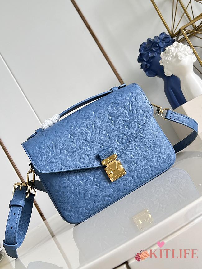 Kitlife Louis Vuitton Pochette Métis Bag Blue Monogram Empreinte M27357 25x19x7cm - 1