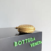 Kitlife Bottega Veneta Knot Clutch Gold Padded Intreccio Wood-embossed Lamina Leather 844108 19x11.5x5cm - 2