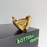Kitlife Bottega Veneta Knot Clutch Gold Padded Intreccio Wood-embossed Lamina Leather 844108 19x11.5x5cm - 4