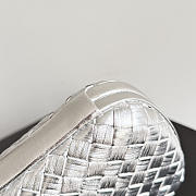 Kitlife Bottega Veneta Knot Clutch Silver Padded Intreccio Wood-embossed Lamina Leather 844108 19x11.5x5cm  - 4