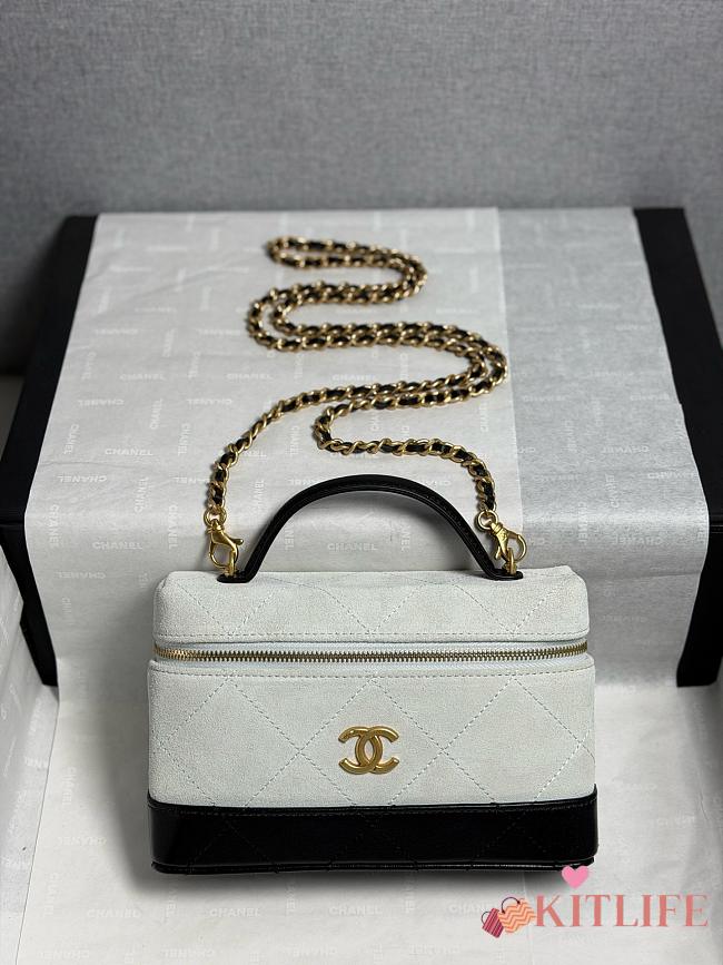 Kitlife Chanel 26SS Suede White Leather Box Bag 17x19.5x5cm - 1