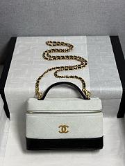 Kitlife Chanel 26SS Suede White Leather Box Bag 17x19.5x5cm - 1