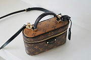 Kitlife Louis Vuitton Vanity Chain Bag Brown Monogram Canvas M47125 19x11.5x6.5cm - 4