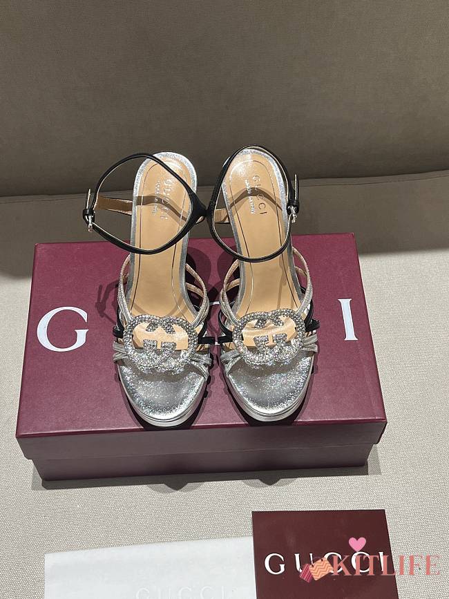 Kitlife Gucci Women's Pump With Crystal Interlocking G in Silver - 1