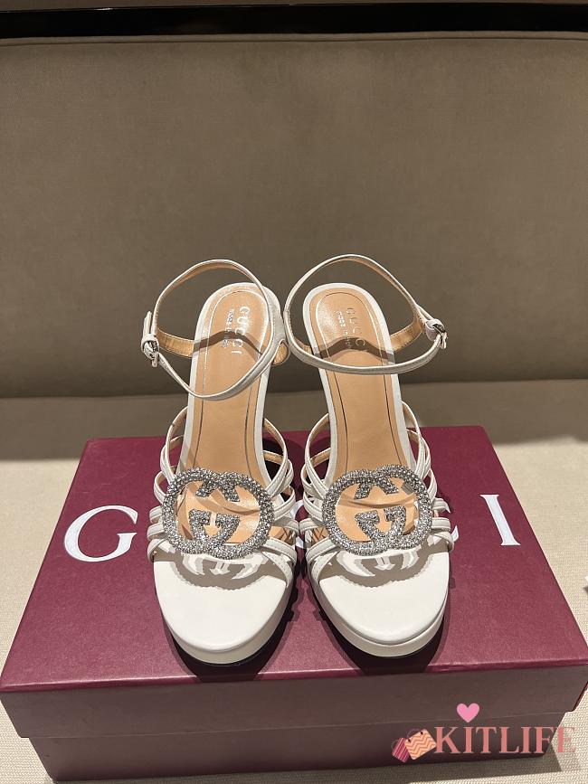 Kitlife Gucci Women's Pump With Crystal Interlocking G in White - 1