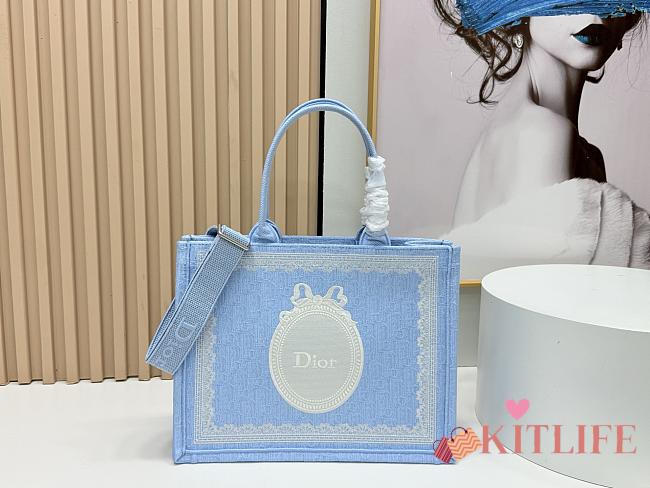Kitlife Dior Medium Book Tote with Strap Blue Oblique Embroidery with White Lace and Dior Médaillon 36x27.5x16.5cm  - 1