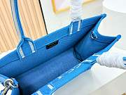 Kitlife Dior Medium Book Tote with Strap Blue and White Book Cover Embroidery 36x27x16cm - 3