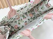 Kitlife Dior Medium Book Tote with Strap White Multicolor Daisy Garden Embroidery with Dior Médaillon 36x27.5x16.5cm  - 3