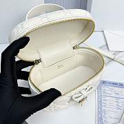 Kitlife Dior Mini Vanity Bag White Cannage Lambskin 17x10.5x8cm  - 6