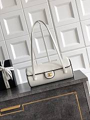 Kitlife Chanel Large Bowling Bag Grained Calfskin, Lambskin & Gold Metal White & Black  AS6181 11x30x11cm  - 1