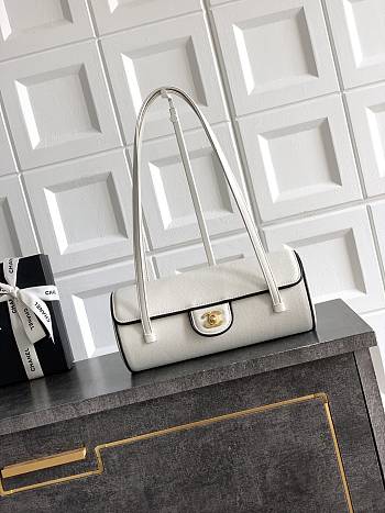 Kitlife Chanel Large Bowling Bag Grained Calfskin, Lambskin & Gold Metal White & Black  AS6181 11x30x11cm 