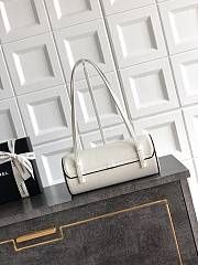 Kitlife Chanel Large Bowling Bag Grained Calfskin, Lambskin & Gold Metal White & Black  AS6181 11x30x11cm  - 3