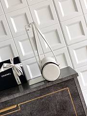 Kitlife Chanel Large Bowling Bag Grained Calfskin, Lambskin & Gold Metal White & Black  AS6181 11x30x11cm  - 2
