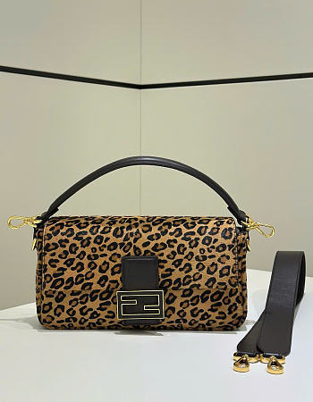 Kitlife Fendi Leopard Print Baguette Bag 27x6.5x15cm