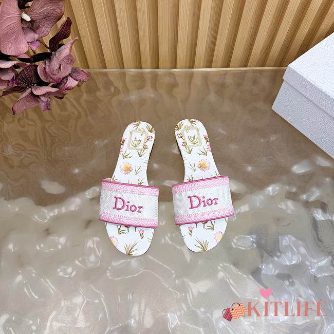 Kitlife Dior Dway Slide White and Songe Pink Embroidered Cotton and Multicolor Daisy Garden Motif - 1