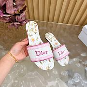 Kitlife Dior Dway Slide White and Songe Pink Embroidered Cotton and Multicolor Daisy Garden Motif - 5