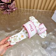 Kitlife Dior Dway Slide White and Songe Pink Embroidered Cotton and Multicolor Daisy Garden Motif - 4