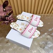 Kitlife Dior Dway Slide White and Songe Pink Embroidered Cotton and Multicolor Daisy Garden Motif - 3