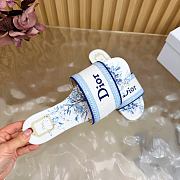 Kitlife Dior Dway Slide White and Blue Embroidered Cotton and Toile de Jouy Floral Garden Motif - 2