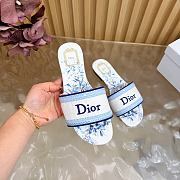 Kitlife Dior Dway Slide White and Blue Embroidered Cotton and Toile de Jouy Floral Garden Motif - 3
