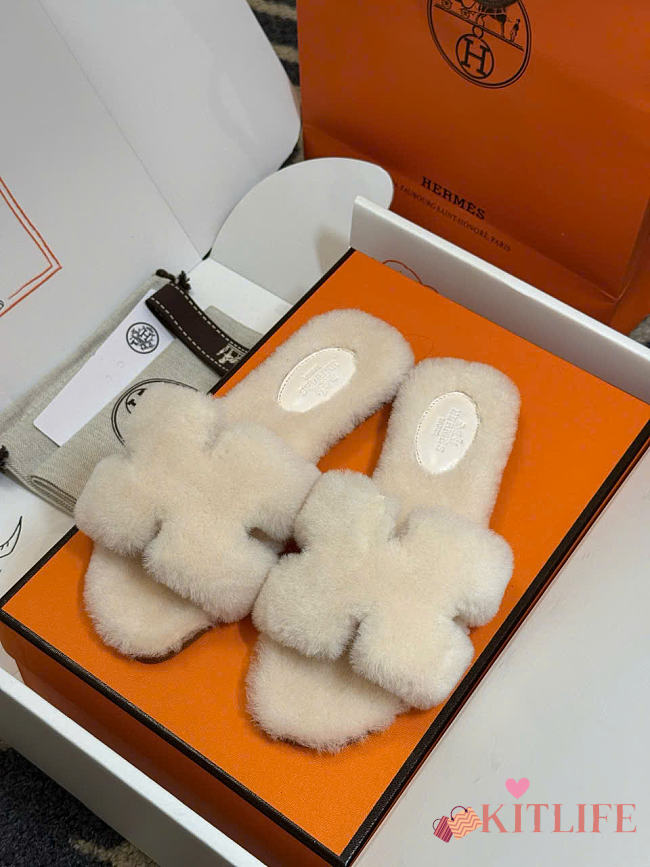 Kitlife Hermes Woolskin Oran Sandals Cream - 1