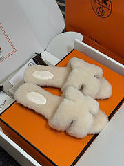 Kitlife Hermes Woolskin Oran Sandals Cream - 2