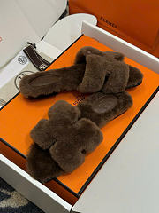 Kitlife Hermes Woolskin Oran Sandals Dark Brown  - 5