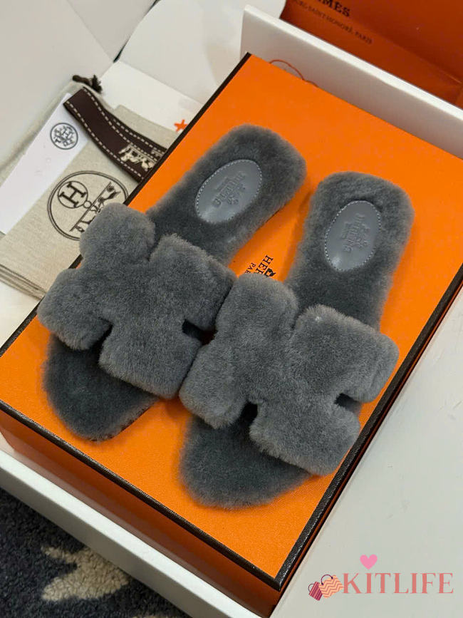 Kitlife Hermes Woolskin Oran Sandals Gray - 1